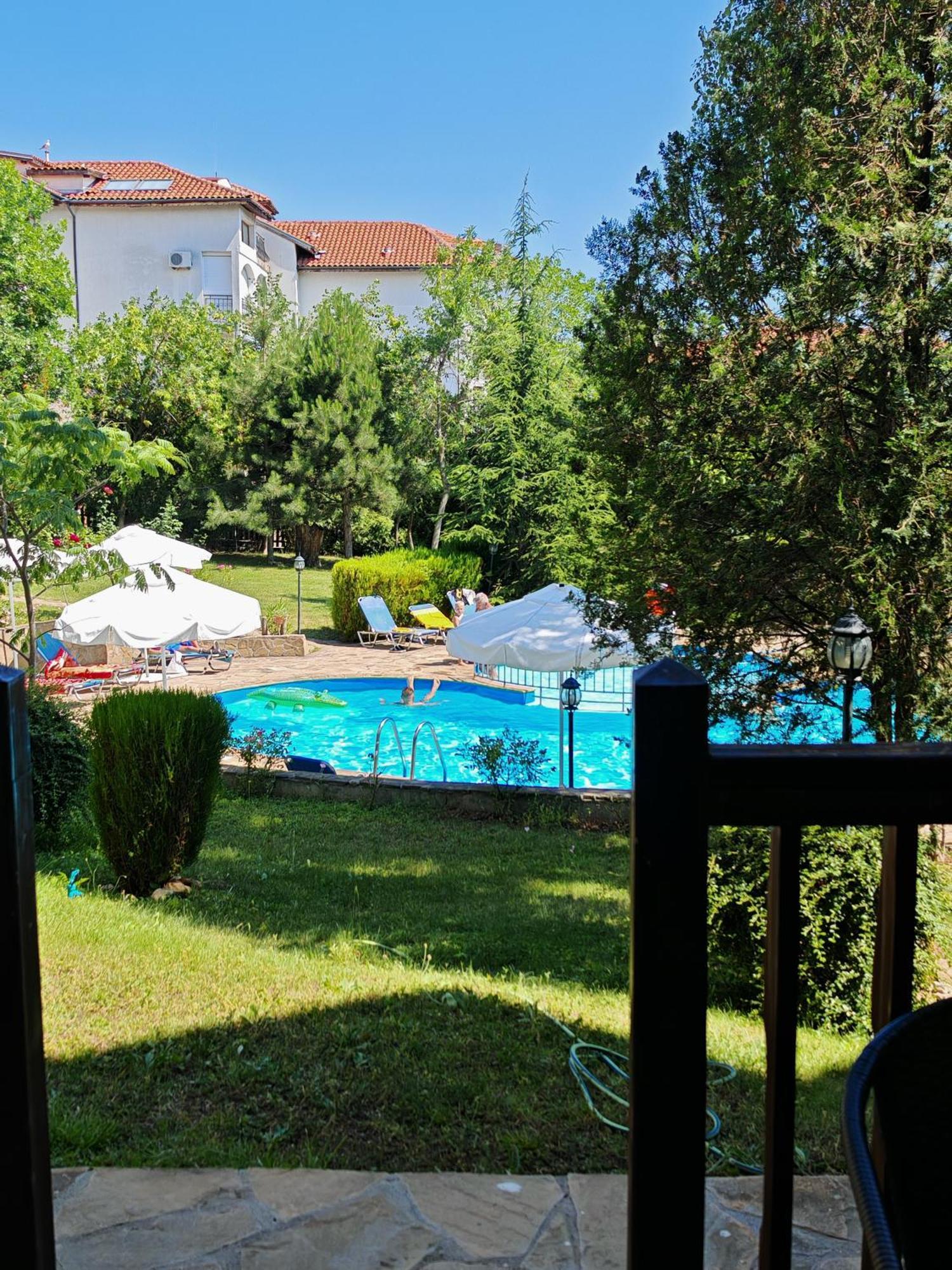 Marina Delfin Apartments - Top Location & Pet Friendly Свети-Влас Экстерьер фото